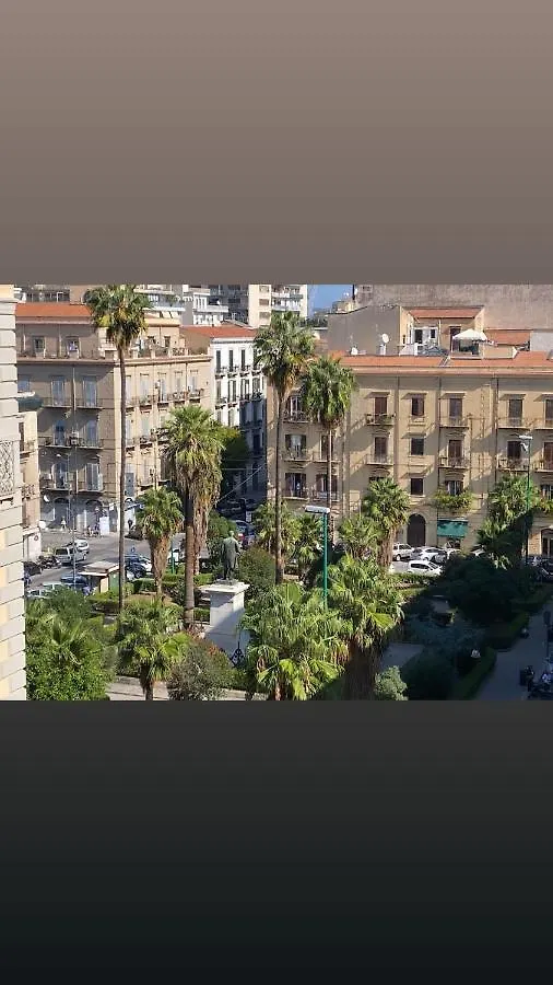 Piazza Florio Rooms Palermo Oda ve Kahvaltı
